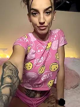CherryBabe11 from StripChat is Freechat