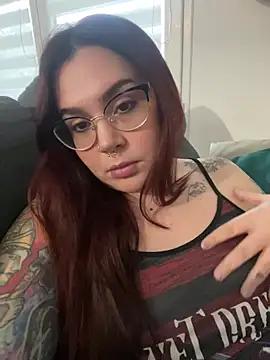 Check-out your craziest wishes with our pick of gaming cams models, featuring big knockers, round tails and tight twats.