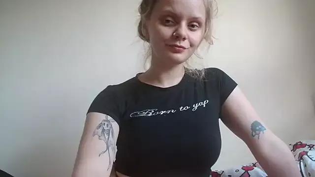 Check-out your craziest wishes with our pick of gaming cams models, featuring big knockers, round tails and tight twats.