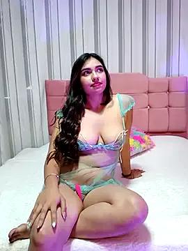 Check-out your craziest wishes with our pick of gaming cams models, featuring big knockers, round tails and tight twats.