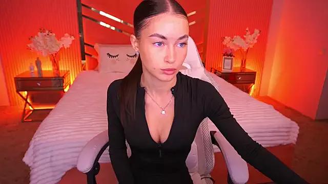 Check-out your craziest wishes with our pick of gaming cams models, featuring big knockers, round tails and tight twats.