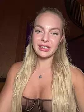 Photos of ChiaraVixen from StripChat is Freechat
