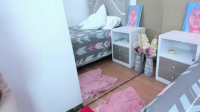Chloe_Milff_ from StripChat is Freechat