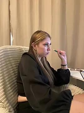 ChloesTem from StripChat is Freechat