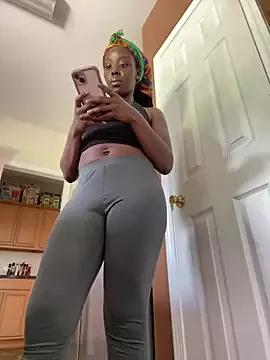 Photos of choclatepeaach from StripChat is Freechat