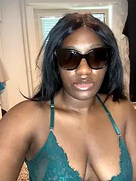 ChokoSwissHoney from StripChat is Freechat