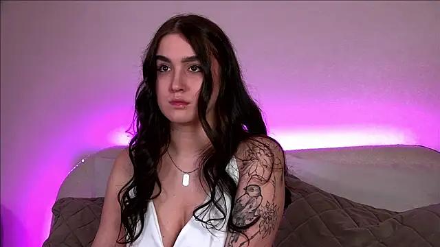 Check-out your craziest wishes with our pick of gaming cams models, featuring big knockers, round tails and tight twats.