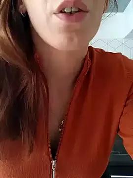 clara-francaise from StripChat is Freechat