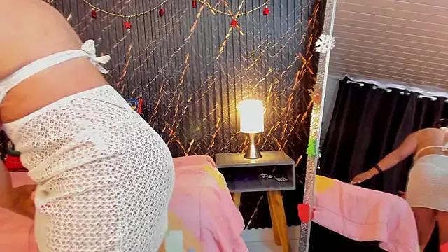 clara_heat from StripChat is Freechat