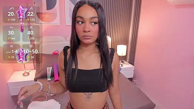Clawdeen__wolf from StripChat is Freechat