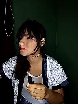 coralineruso from StripChat is Freechat