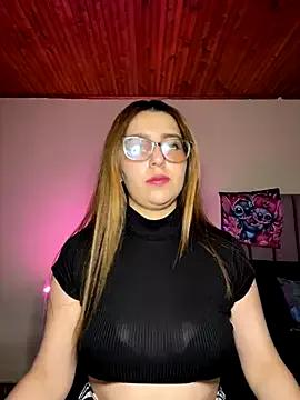 CoraVibes from StripChat is Freechat