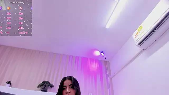 Couple_h0t_ from StripChat is Freechat