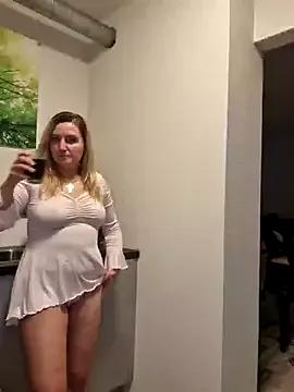 Photos of CoupleKitty from StripChat is Freechat