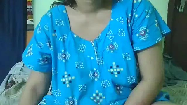 couplesuni from StripChat is Freechat