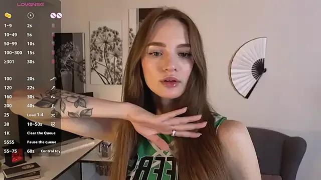 courtney_williams_ from StripChat is Freechat