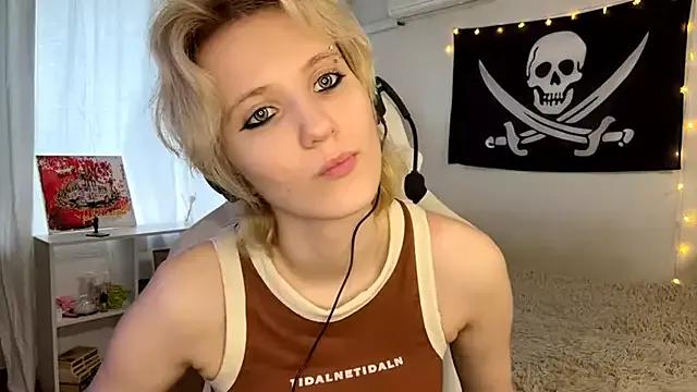 Check-out your craziest wishes with our pick of gaming cams models, featuring big knockers, round tails and tight twats.