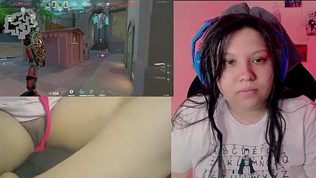 Check-out your craziest wishes with our pick of gaming cams models, featuring big knockers, round tails and tight twats.