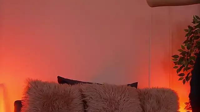 CrystalRedx from StripChat is Freechat