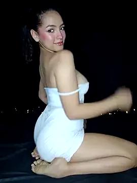 curlie_dream from StripChat is Freechat