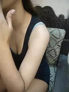 Curvey_Girl from StripChat is Freechat