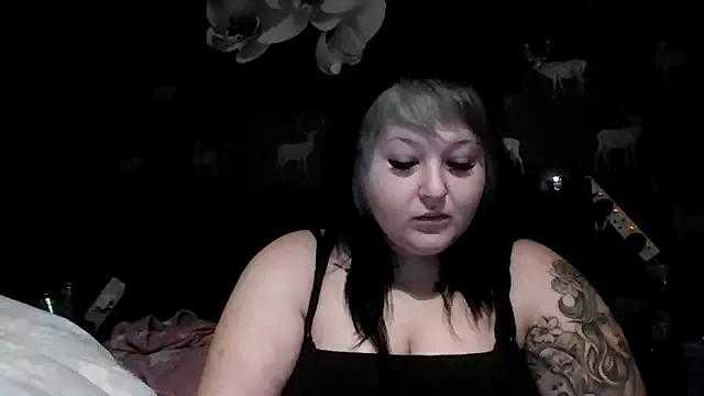 curvy_goddess_cleo from StripChat is Freechat