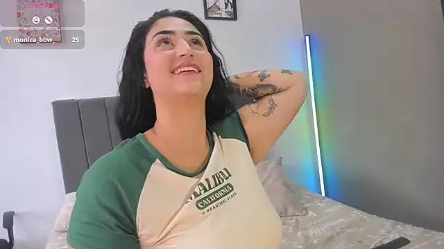 curvy_jhacky from StripChat is Freechat