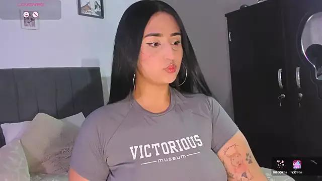 curvy_jhacky from StripChat is Freechat