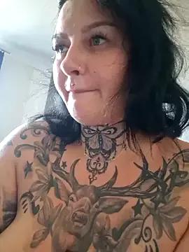 CurvyyAnna from StripChat is Freechat