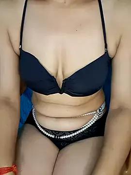 Cute-Zarina from StripChat is Freechat