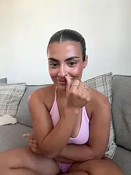 Check-out your craziest wishes with our pick of gaming cams models, featuring big knockers, round tails and tight twats.