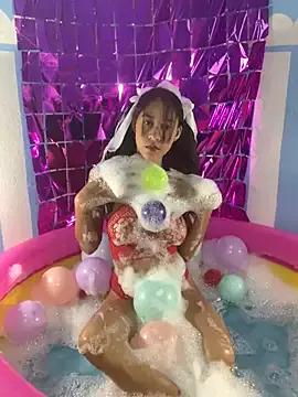 Check-out your craziest wishes with our pick of gaming cams models, featuring big knockers, round tails and tight twats.