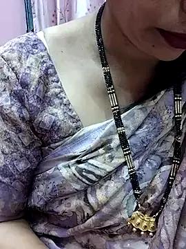 cutee_bhabhi from StripChat is Freechat