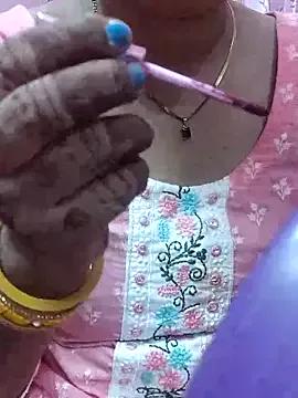 cutee_bhabhi from StripChat is Freechat