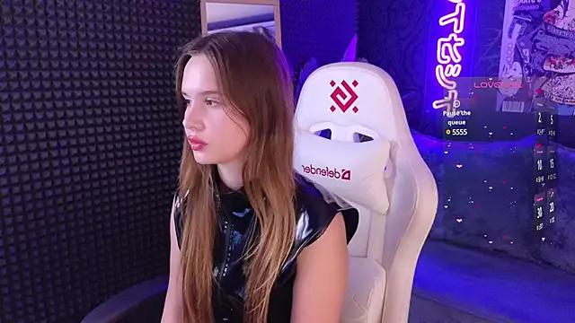 Check-out your craziest wishes with our pick of gaming cams models, featuring big knockers, round tails and tight twats.