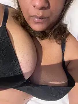 D-Luna14 from StripChat is Freechat