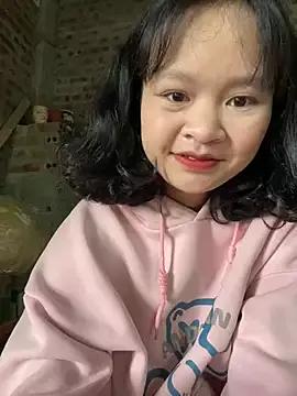 Daisy018 from StripChat is Freechat