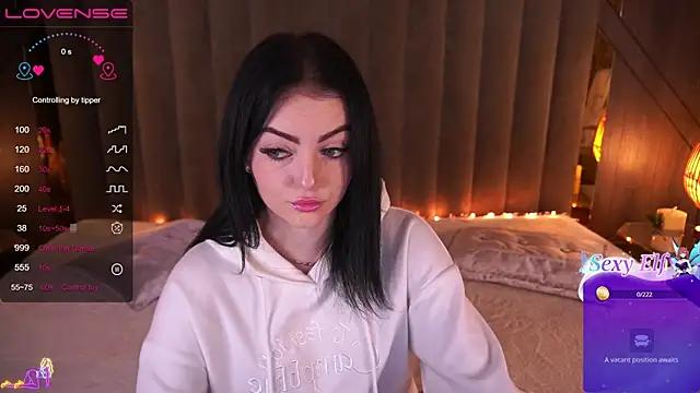 Check-out your craziest wishes with our pick of gaming cams models, featuring big knockers, round tails and tight twats.