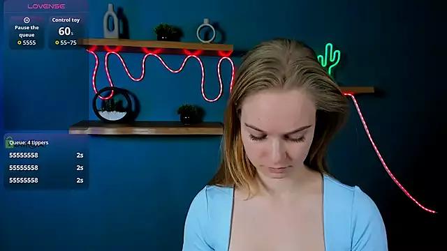 Check-out your craziest wishes with our pick of gaming cams models, featuring big knockers, round tails and tight twats.