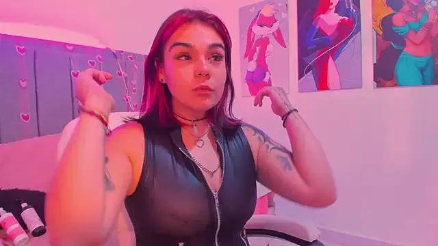 Check-out your craziest wishes with our pick of gaming cams models, featuring big knockers, round tails and tight twats.