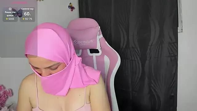 dalila_kemur from StripChat is Freechat