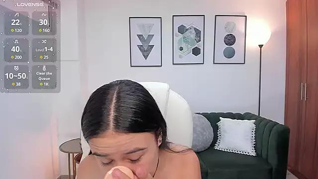 Danaa_Rouse from StripChat is Freechat