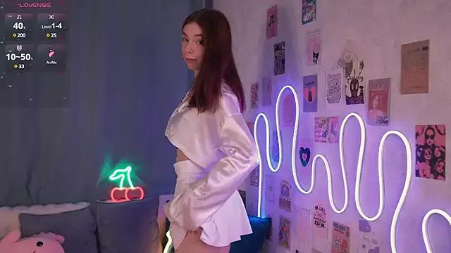 Check-out your craziest wishes with our pick of gaming cams models, featuring big knockers, round tails and tight twats.