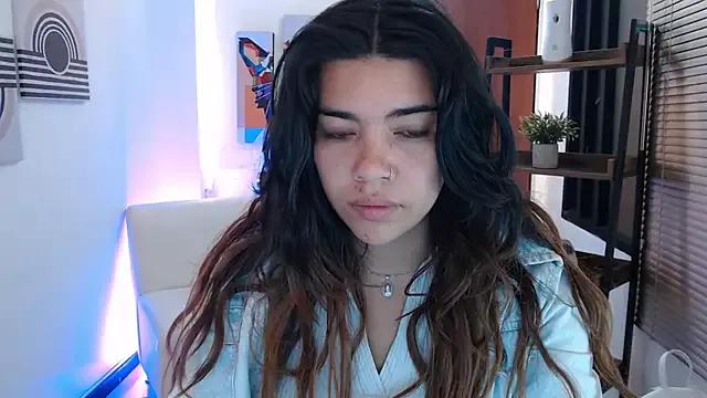 Check-out your craziest wishes with our pick of gaming cams models, featuring big knockers, round tails and tight twats.