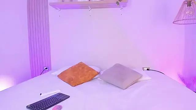 DaniaJohnson from StripChat is Freechat