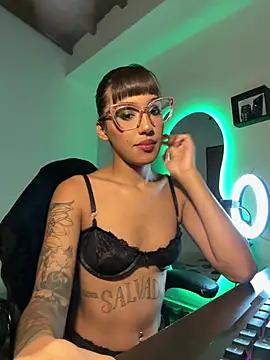 Check-out your craziest wishes with our pick of gaming cams models, featuring big knockers, round tails and tight twats.