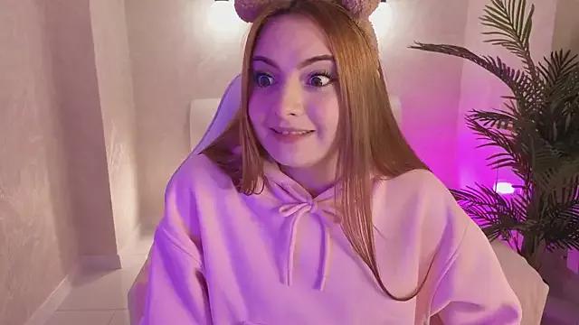 Daniela_Saules from StripChat is Freechat