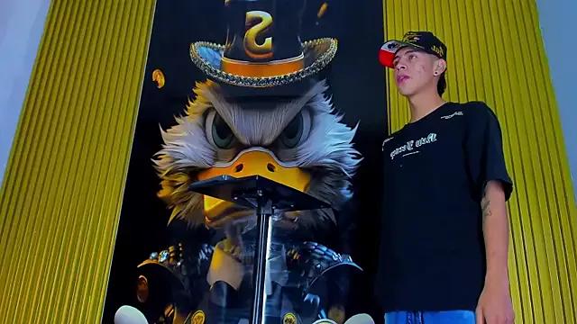 Check-out your craziest wishes with our pick of gaming cams models, featuring big knockers, round tails and tight twats.