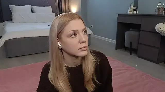 DariFlexy from StripChat is Freechat