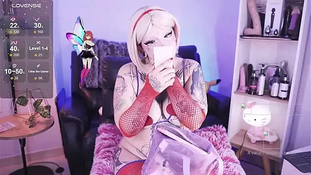 Check-out your craziest wishes with our pick of gaming cams models, featuring big knockers, round tails and tight twats.